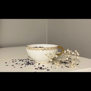 Handmade lavender and lemon candle.